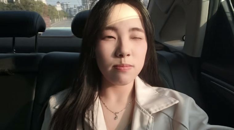 车窗里的阳光 wink